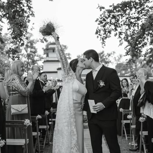 Pareja al finalizar la ceremonia